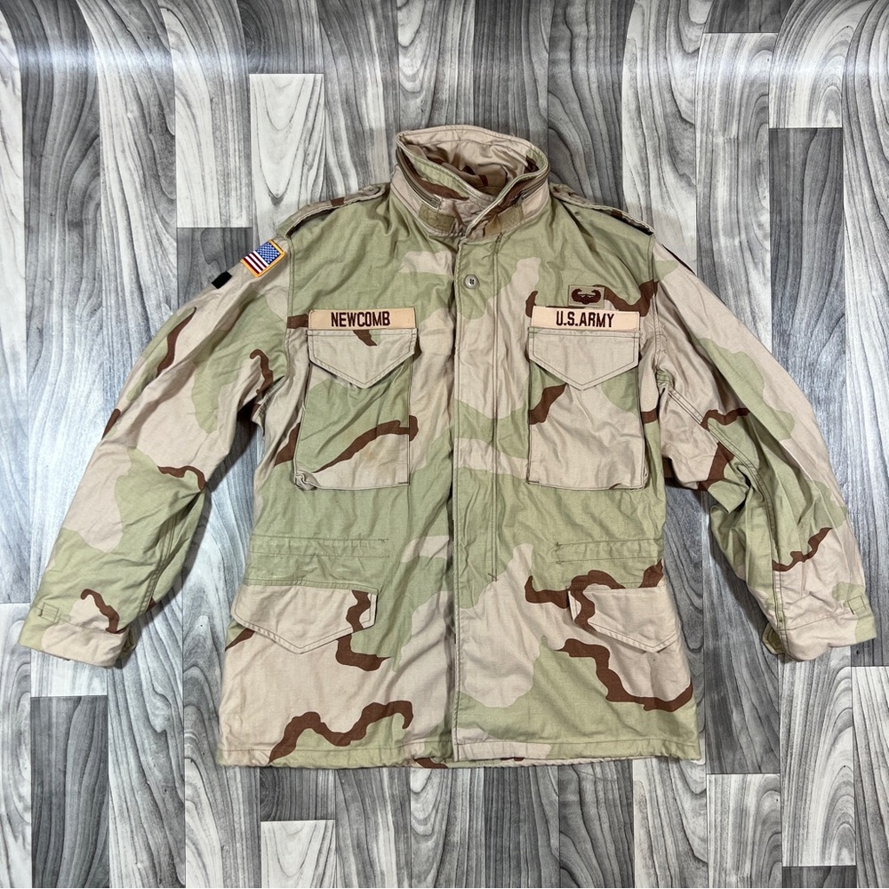 SOLD     Vintage 1989 M-65 Field Coat, MEDIUM REGULAR, Desert Camouflage
